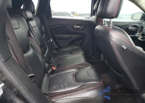 2017 Jeep Cherokee Sport z USA, uszkodzony, nr VIN 1C4PJLAB1HW547686